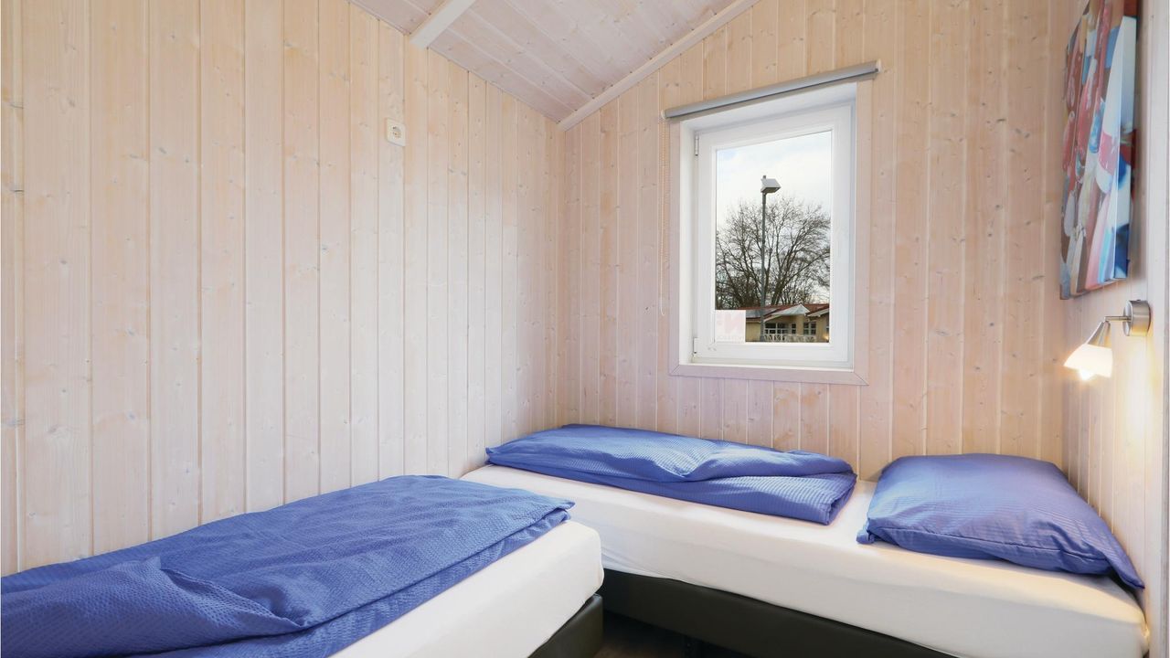 bedroom bedroom